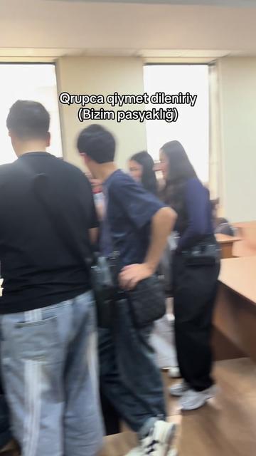 @AU😁