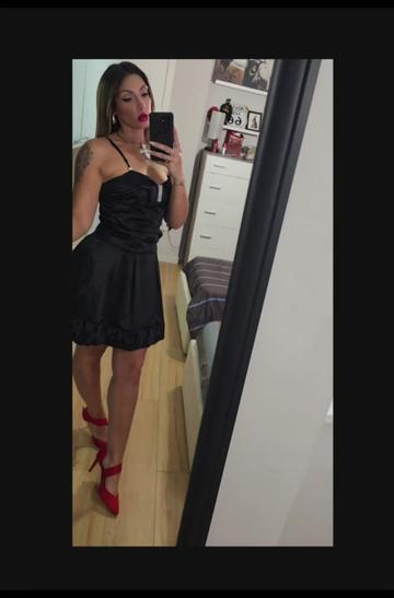 @Debora Fava 🖤♓🐺