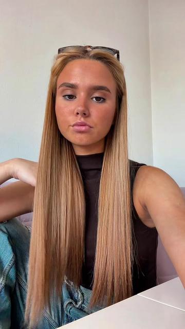 @лара