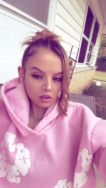 @𝒮𝒶𝓋𝒶𝓃𝒶𝒽 💘