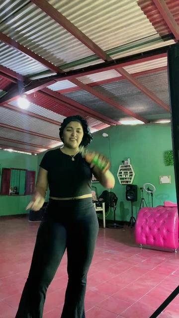 @Nelly Hernández oficial 🐣