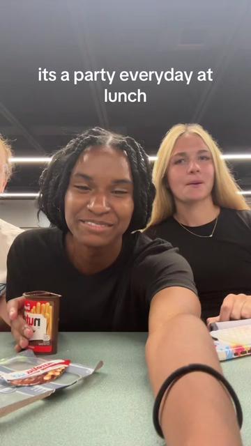 @jaydah🍟