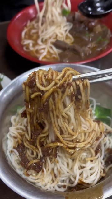 @Annhie Ulam | Food & Travel