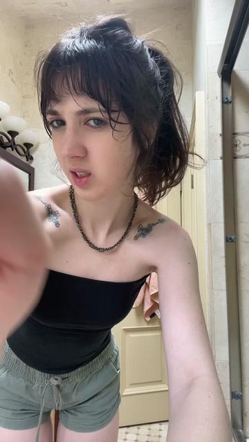 @Isabella