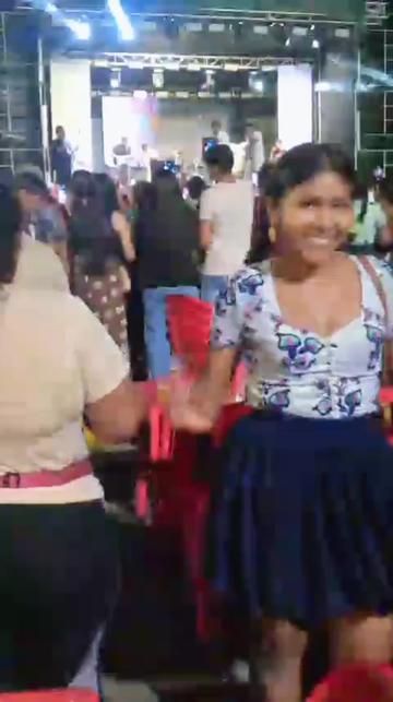@shinahoteñita🍒🇧🇴