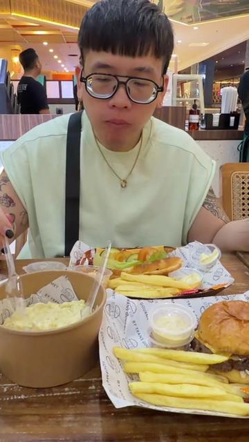 @Aku Makan Yah