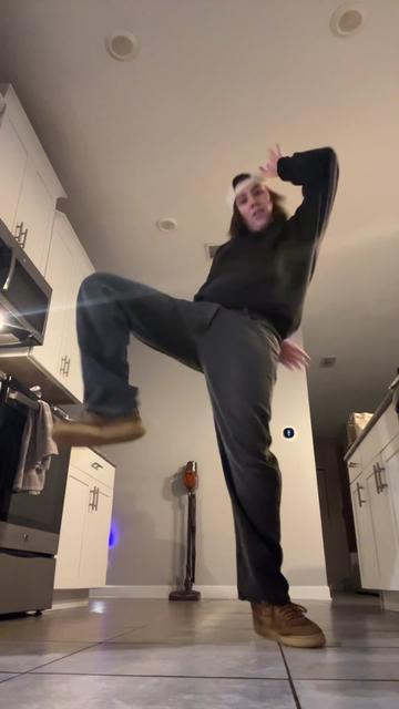 @ayyvahh_