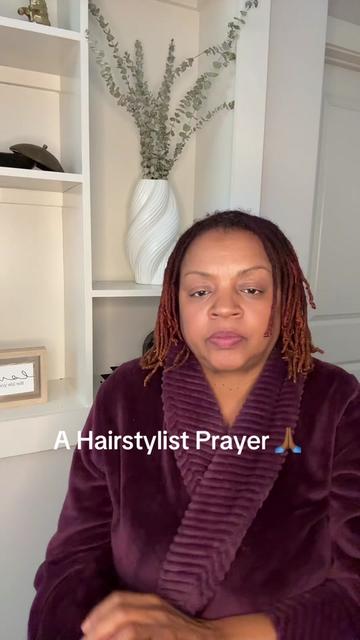 @Hairbyrona