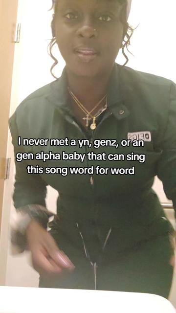 @Melaninbaddieinscrubs