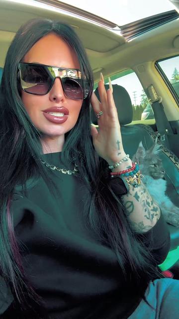 @To0thlessQueen💋