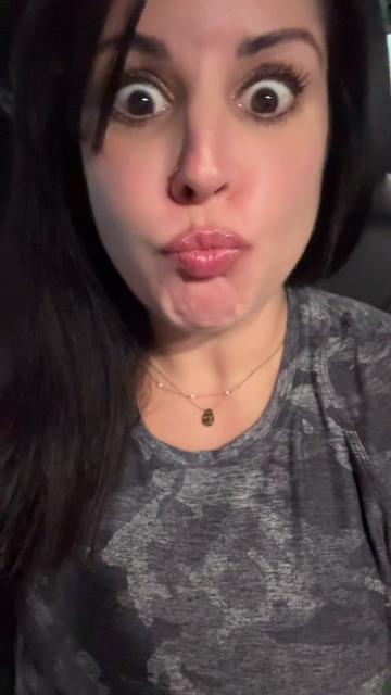 @kellyevab