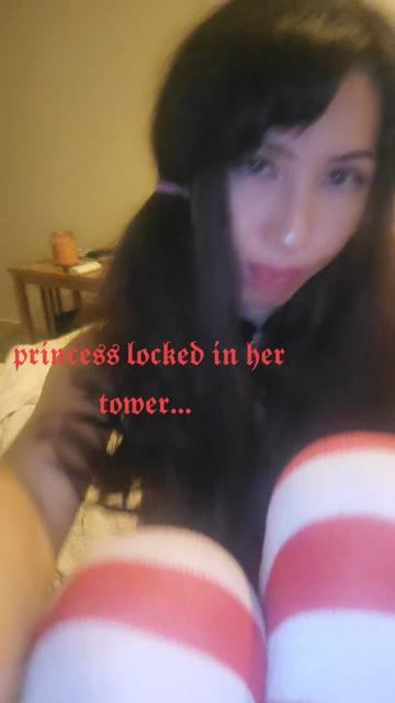@AnyaMechelle