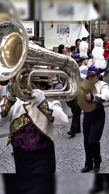@Canal Marching