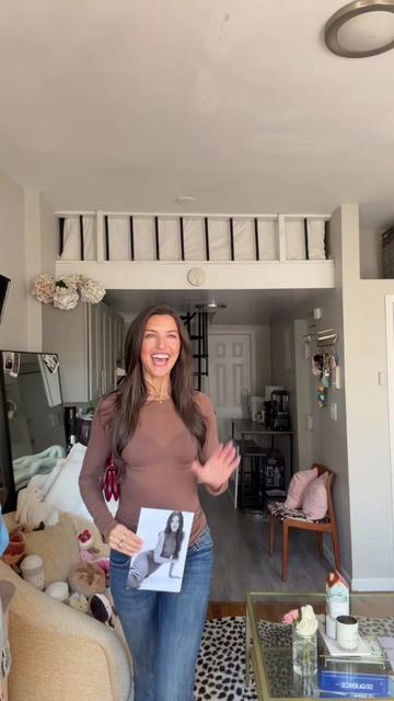 @CAROLINE KARWOSKI
