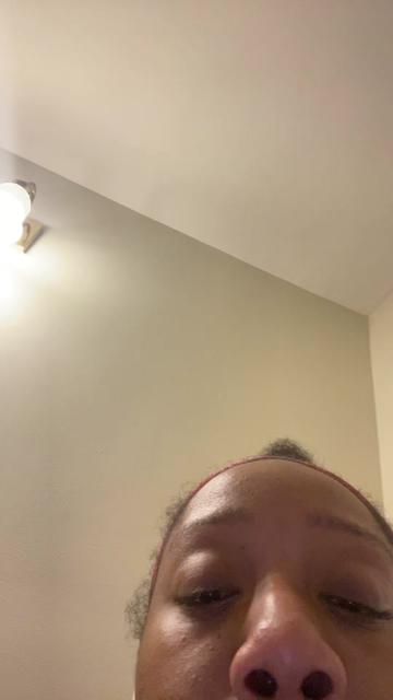 @Dee_nuggss