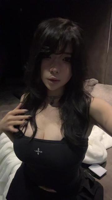 @anika