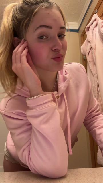 @aminamae9