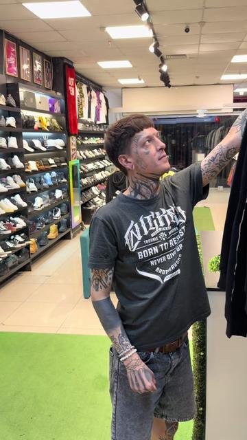 @tik_tok_sneakers