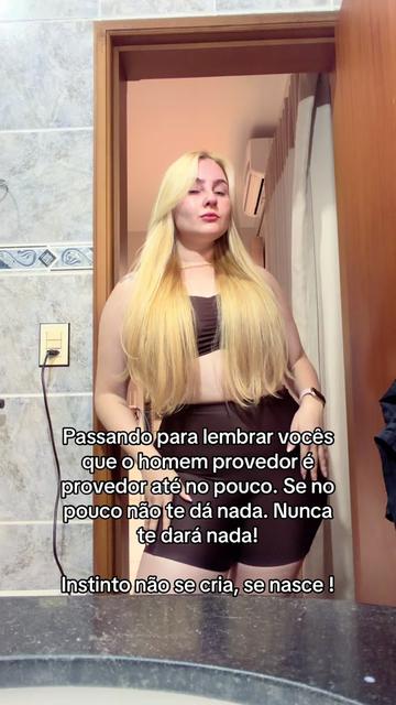 @Vitória Eva Mello
