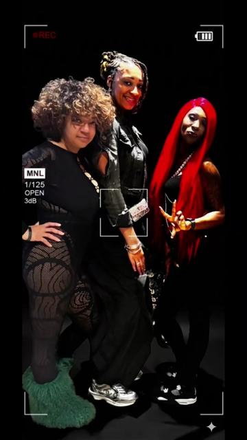@THE NIKKIEGREENEYEZ COLLECTION