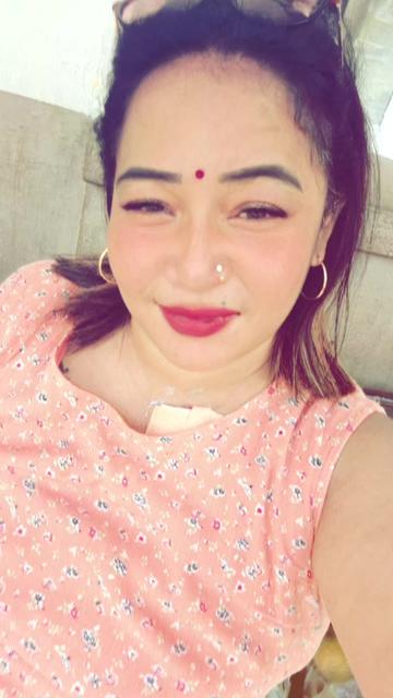 @Brinda_😗