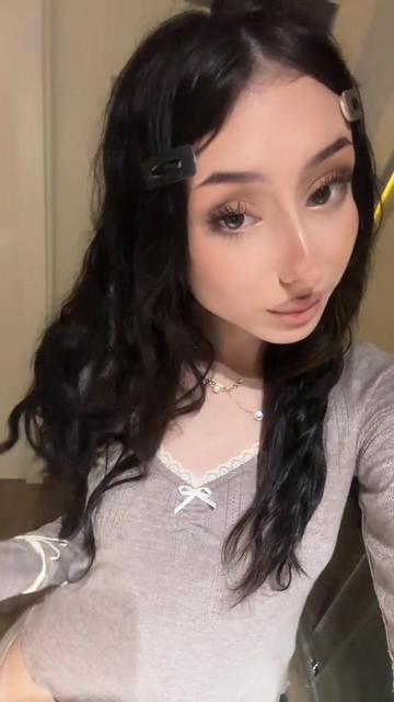 @elisour
