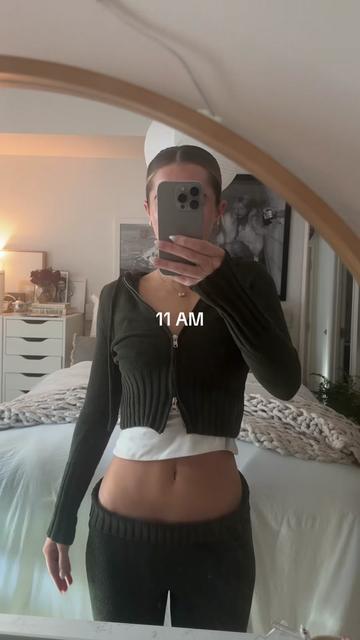 @ellie k