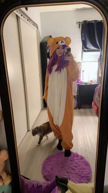 @creepyplum