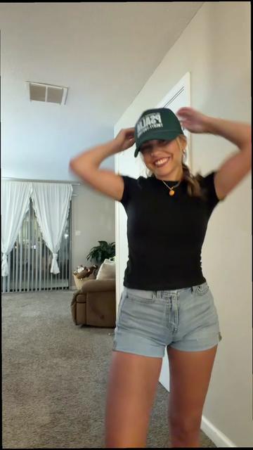 @Llyssanicholee