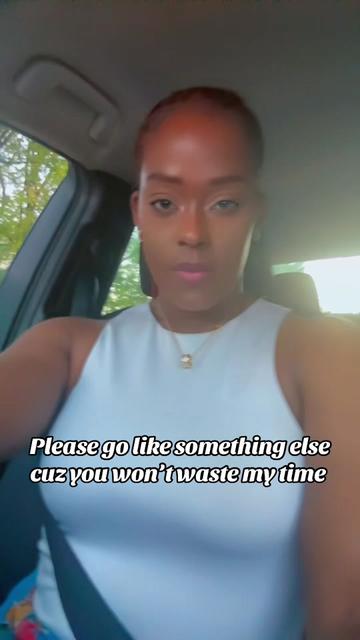 @deedivinegoddess