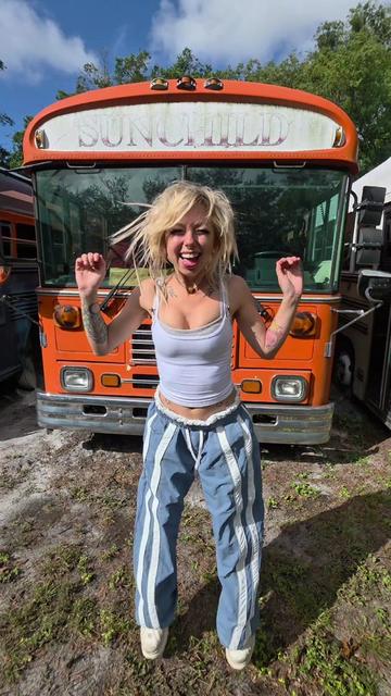 @BusandBunny