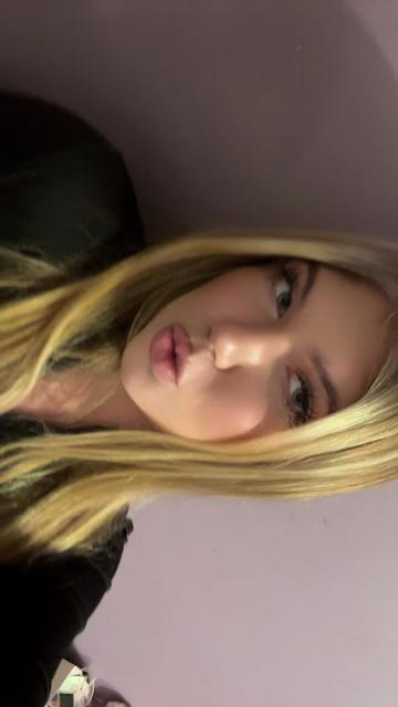 @🦋🤍