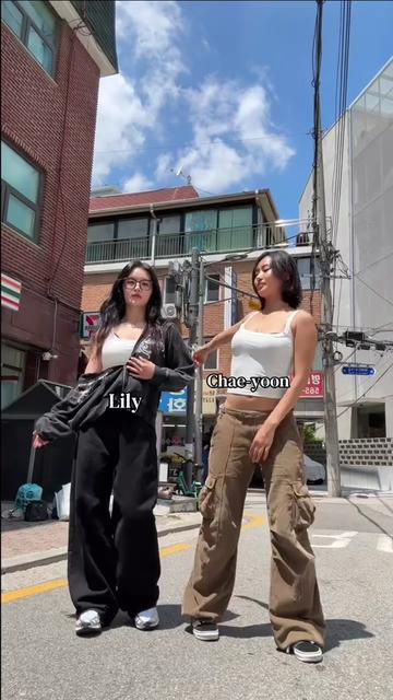 @Lily🖤