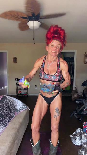 @RedneckBaddie