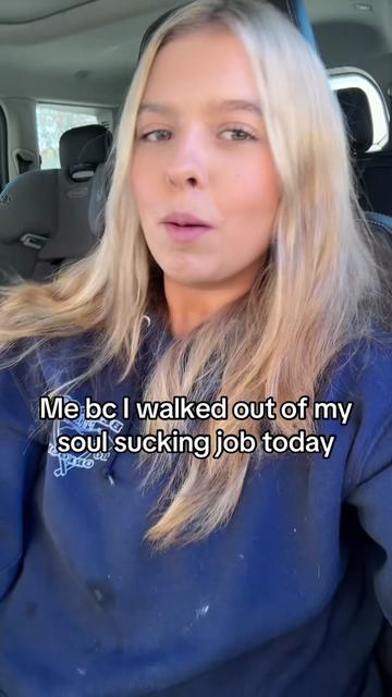 @Lucy Davis