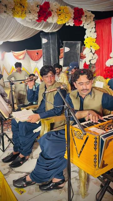 @Singer Tahir Farooq