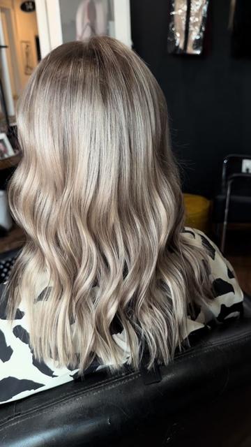 @Hayli Moore | Hairstylist