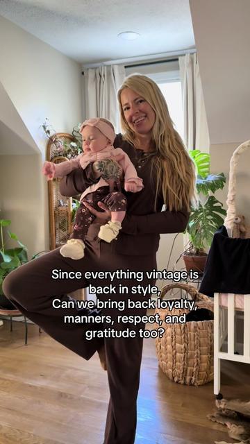 @adele | MOTHERHOOD + LIFESTYLE