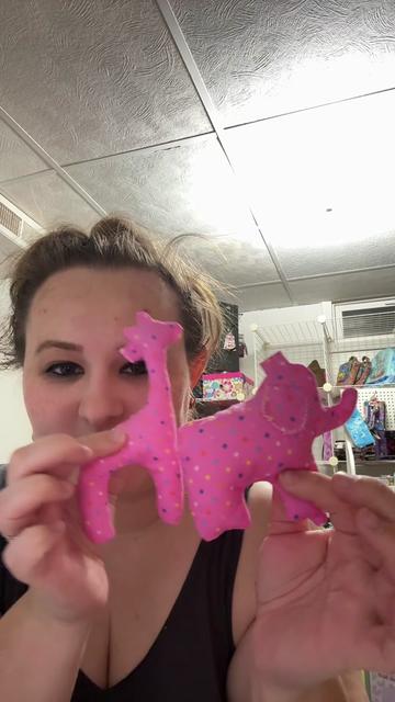 @NikkolieCrafts