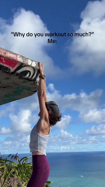 @Sarah Bublavy | Yoga + Fitness