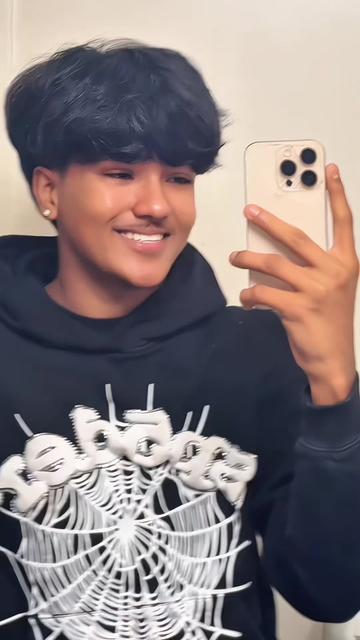 @😊Sᴍɪʟᴇ Kɪʟʟᴇʀ🇨🇦