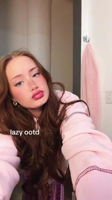 @Lena Carina