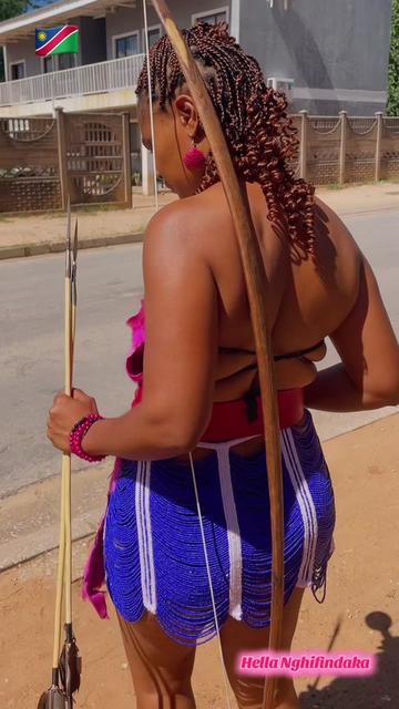 @La Patrona - Hella Nghifindaka
