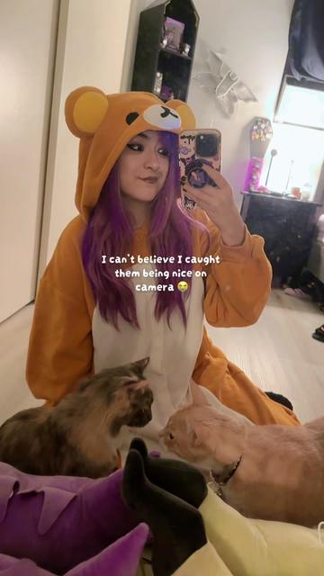 @creepyplum