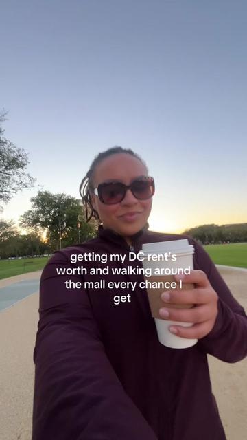 @WALKING BESTIE