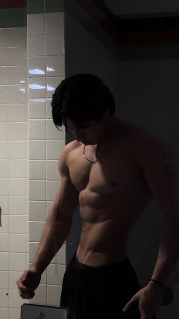 @.persuasionn