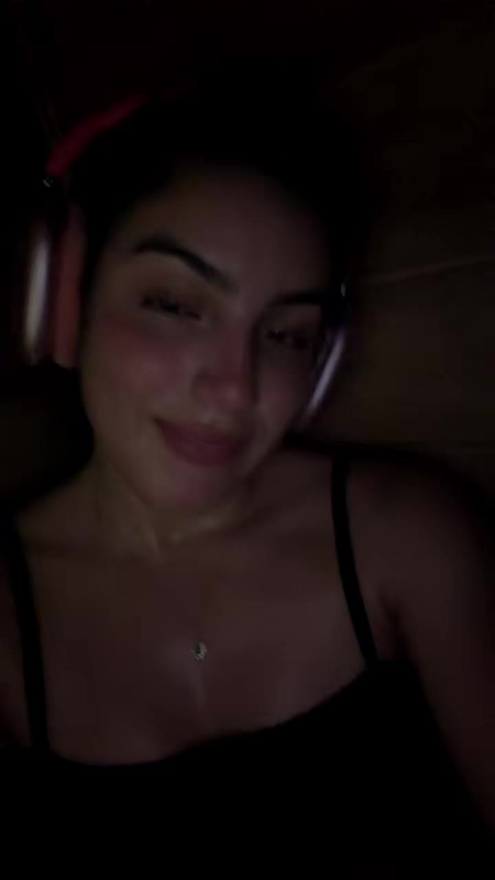 @Pelinegra