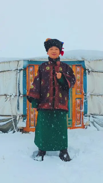 @Mongolian Nomad Family