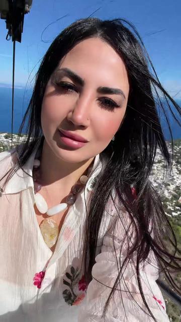 @Azeen