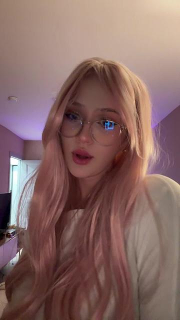 @Sofia_Hosok